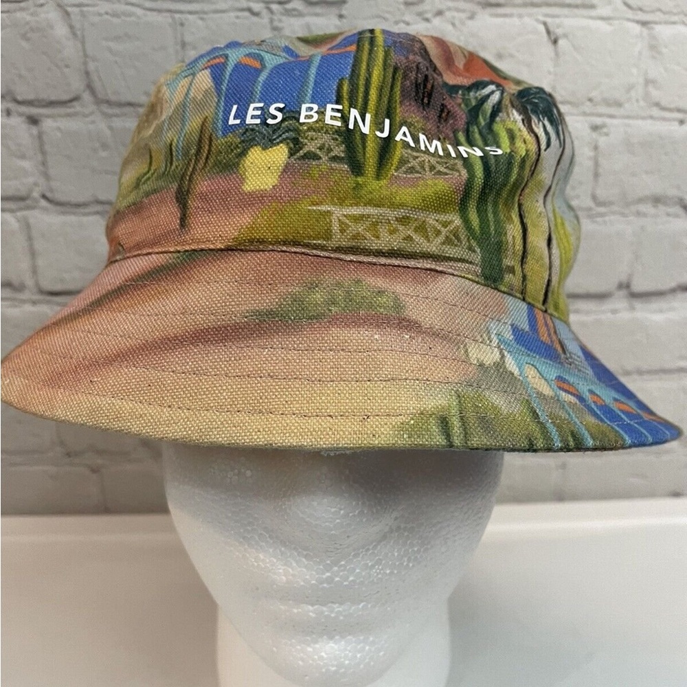 Les Benjamins bucket hat cap NWT artist collab collection rare trend Tik top